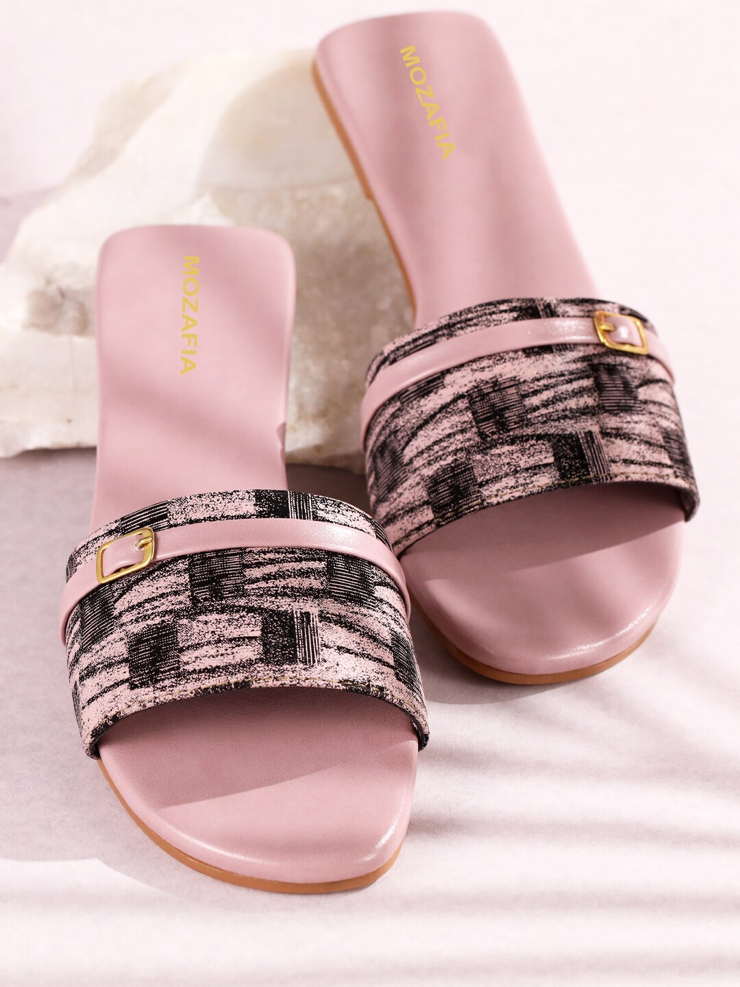 

MOZAFIA Printed Open Toe Flats, Pink