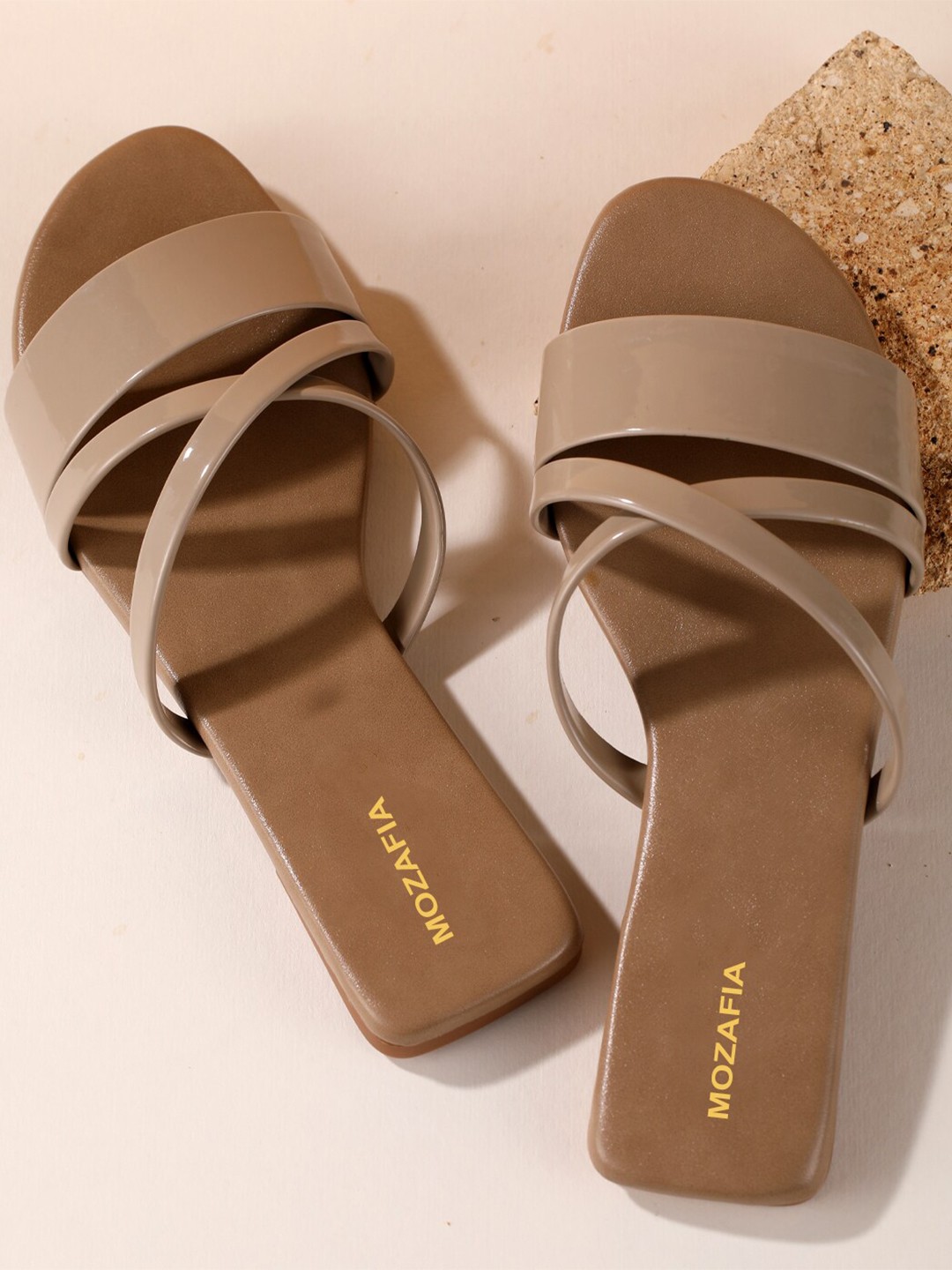 

MOZAFIA No Back Strap Open Toe Flats, Brown
