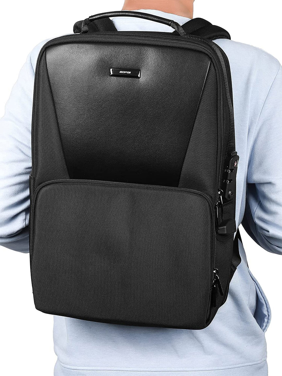 

THE CLOWNFISH Unisex USB Charging Port Backpack -Up to 16 inch, Black
