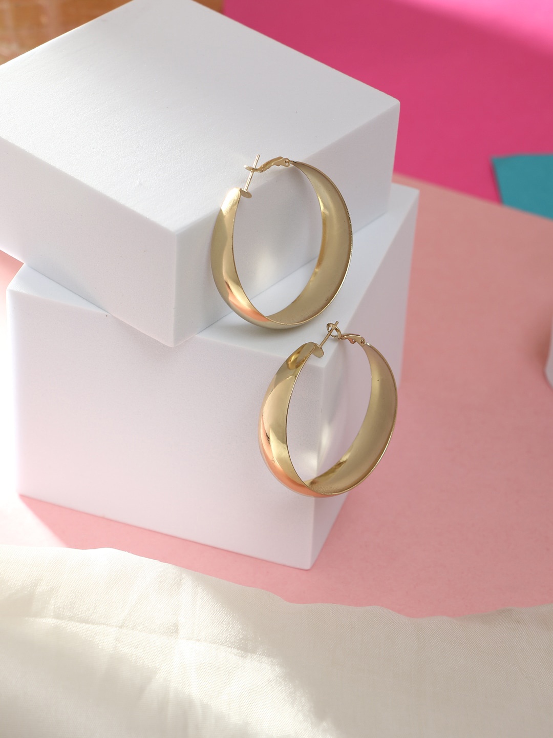 

Adwitiya Collection Gold-Plated Contemporary Hoop Earrings