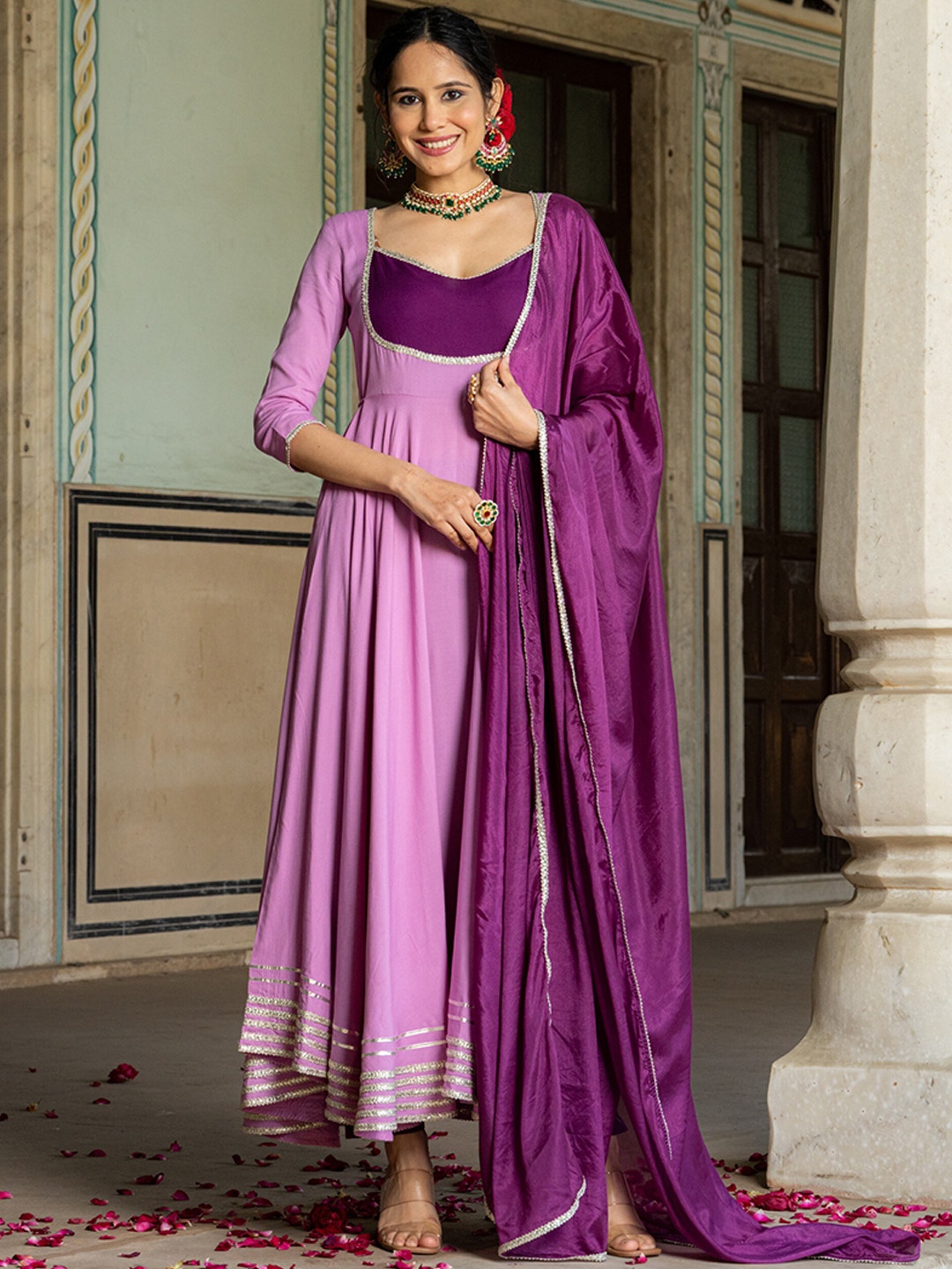 

GAYRAA Regular Gotta Patti Anarkali Kurta with Trousers & Dupatta, Lavender