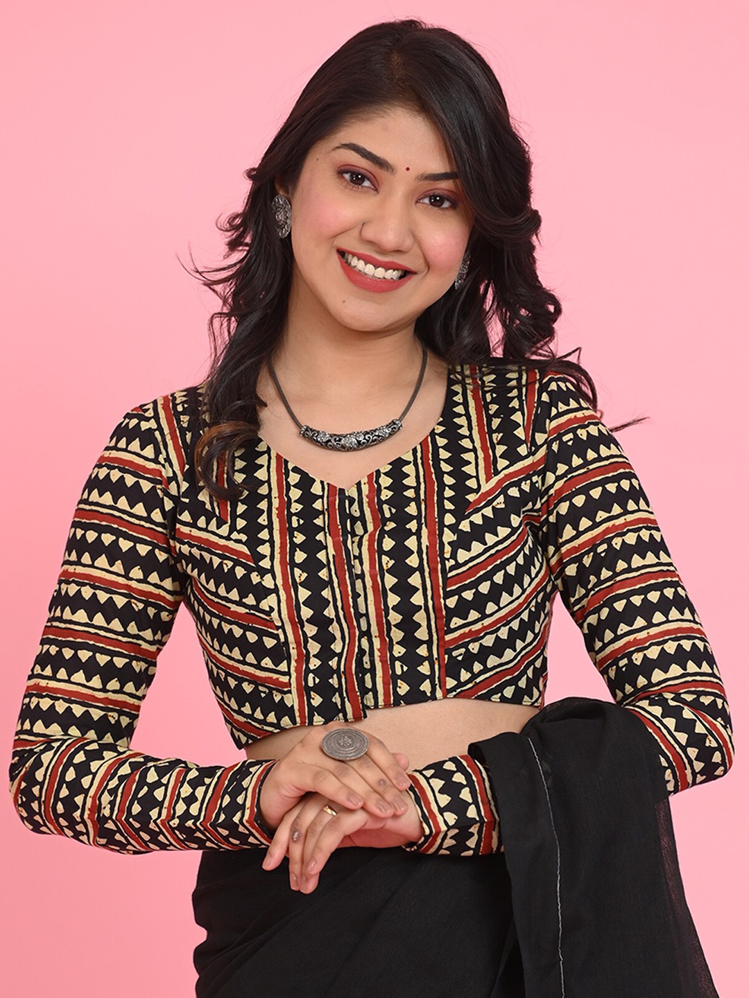 

BEATITUDE Printed Cotton Long Sleeves Saree Blouse, Black