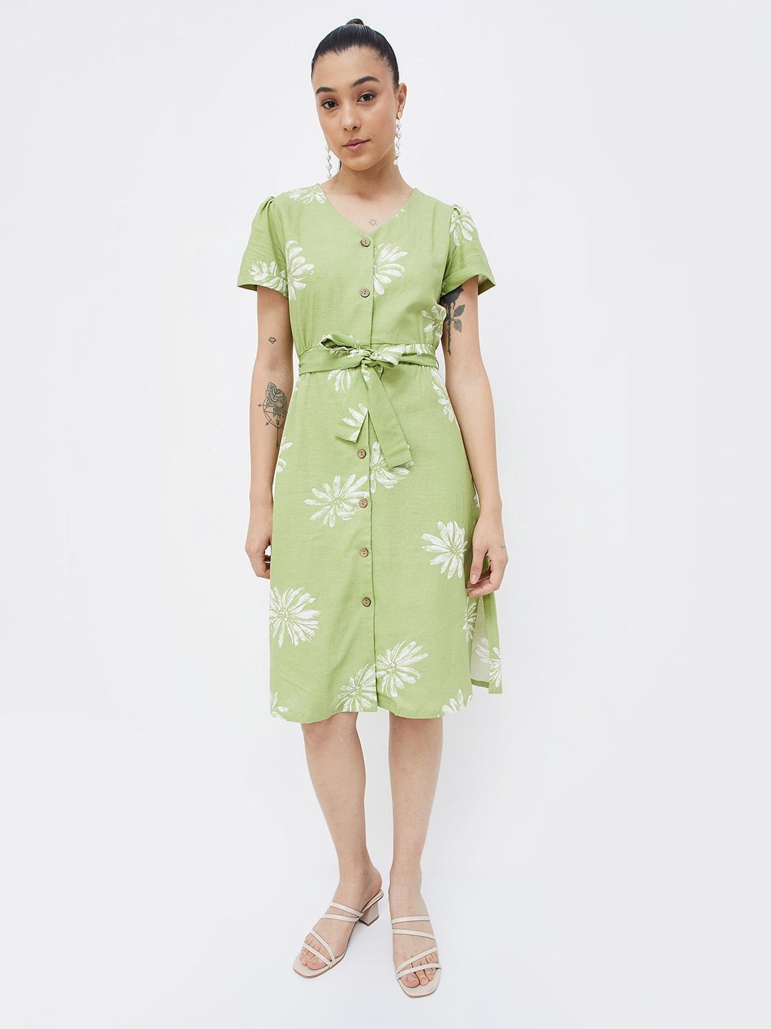 

CODE by Lifestyle Floral Printed V-Neck Short Puff Sleeves Fit & Flare Dress, Green