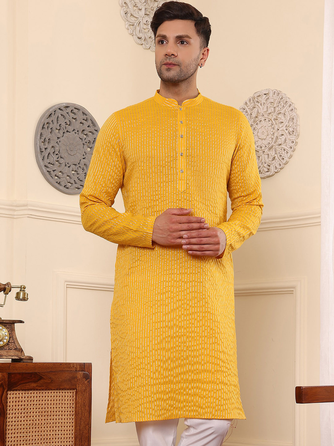 

DEYANN Striped Woven Design Mandarin Collar Long Sleeves Kurta, Yellow
