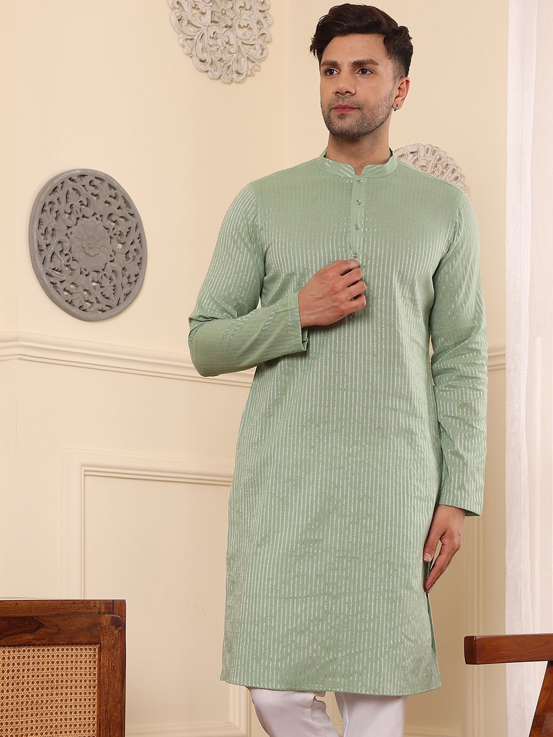 

DEYANN Striped Woven Design Mandarin Collar Long Sleeves Kurta, Green