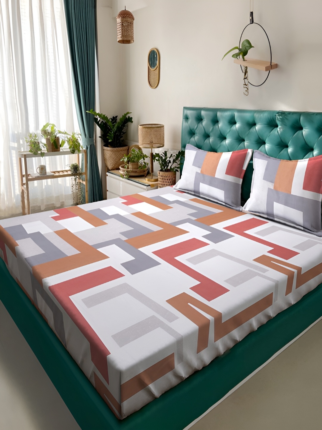 

KLOTTHE White & Rust Geometric 300TC Double King Bedsheet With 2 Pillow Covers
