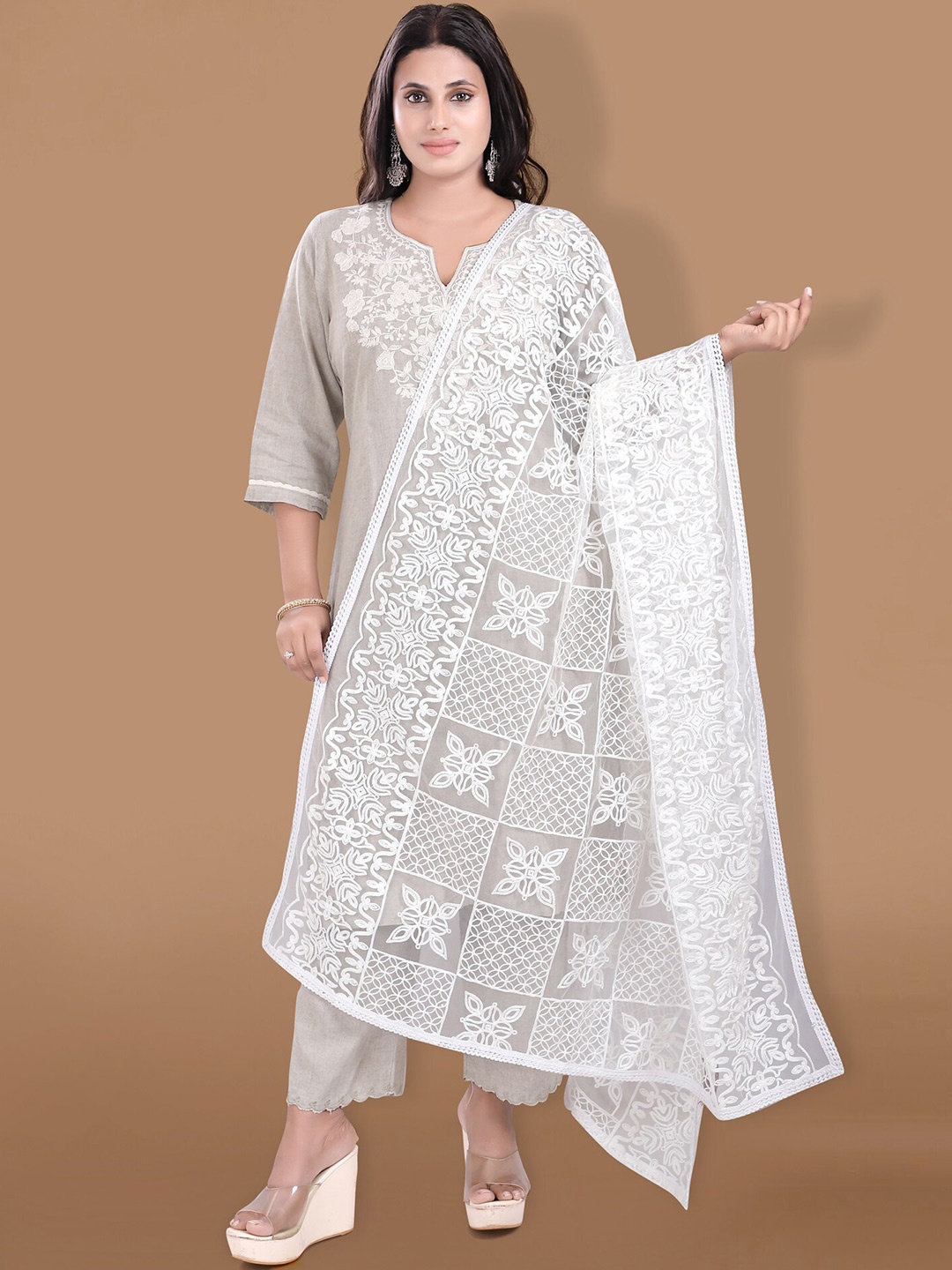 

SALWAR STUDIO Embroidered Net Dupatta with Thread Work, White