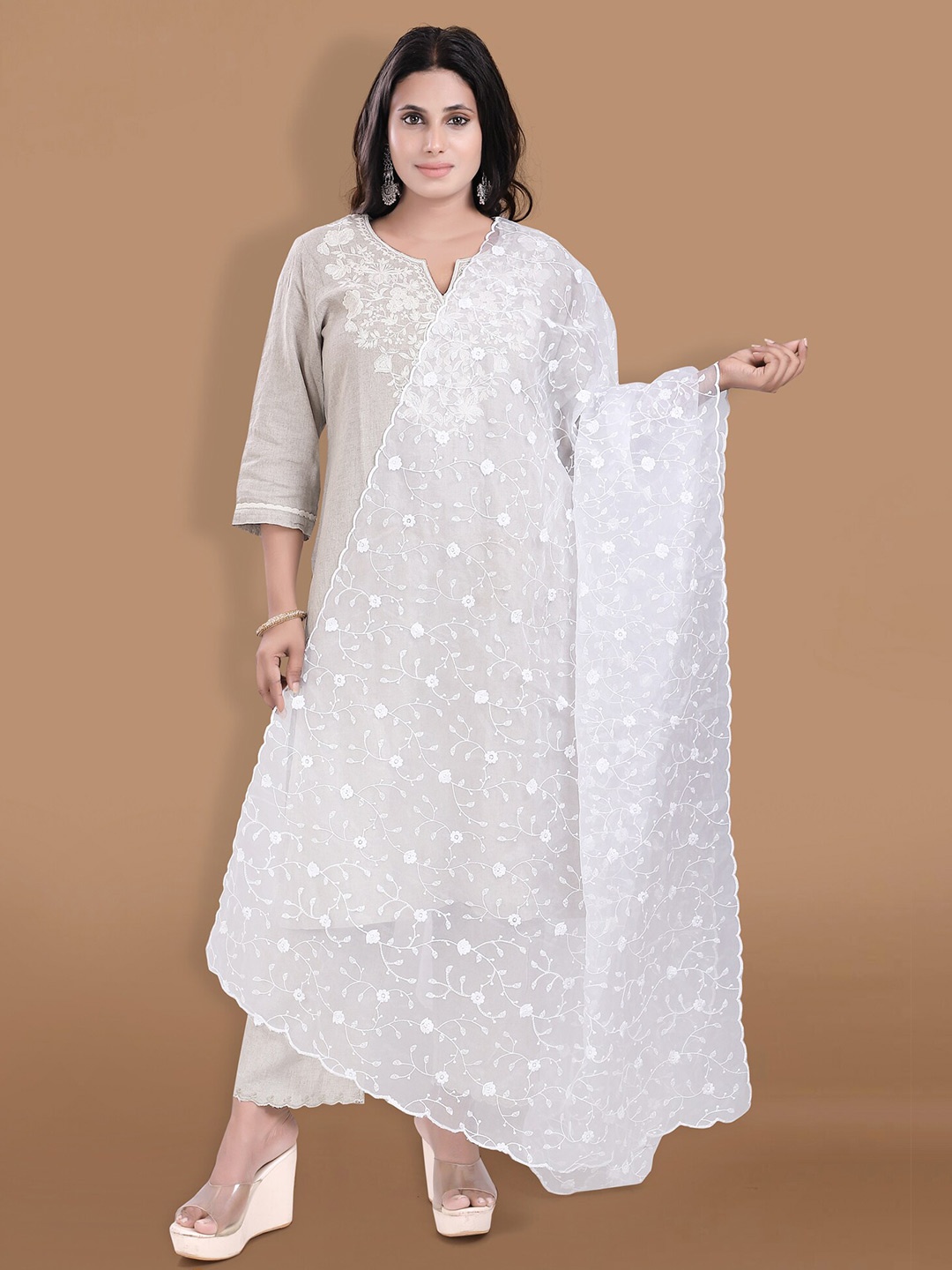 

SALWAR STUDIO Embroidered Organza Dupatta, White