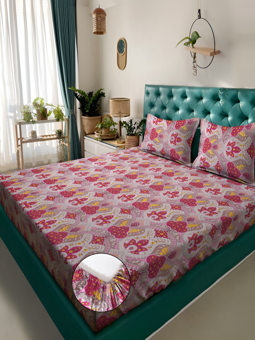 

KLOTTHE Red Ethnic Motif Printed 300TC Double King Fitted Bedsheet With 2 Pillow Covers