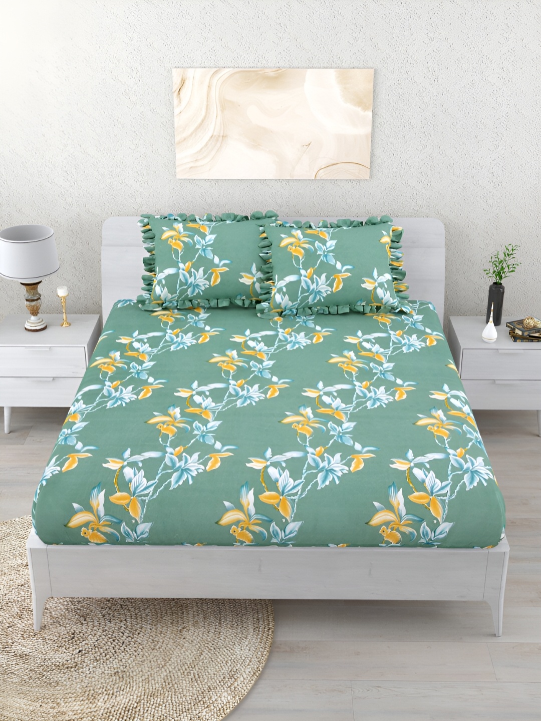 

Aura Green & Yellow Floral 260 TC Fitted King Bedsheet With 2 Pillow Covers