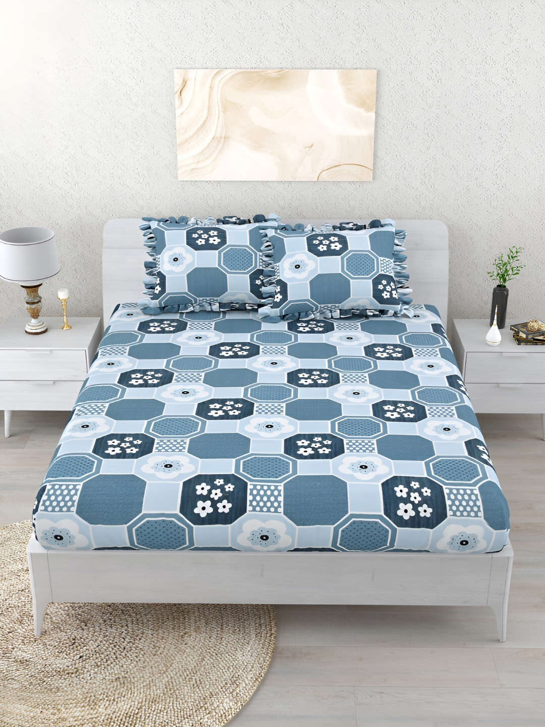 

Aura Blue & White Ethnic Motifs 260 TC Fitted King Bedsheet with 2 Pillow Covers