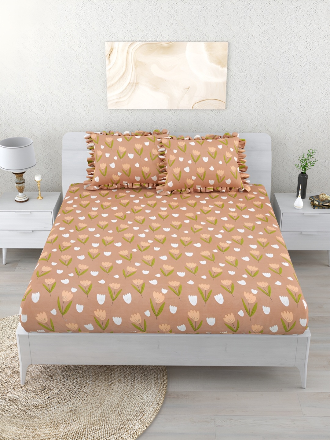 

Aura Brown & White Floral 260 TC Fitted King Bedsheet with 2 Pillow Covers