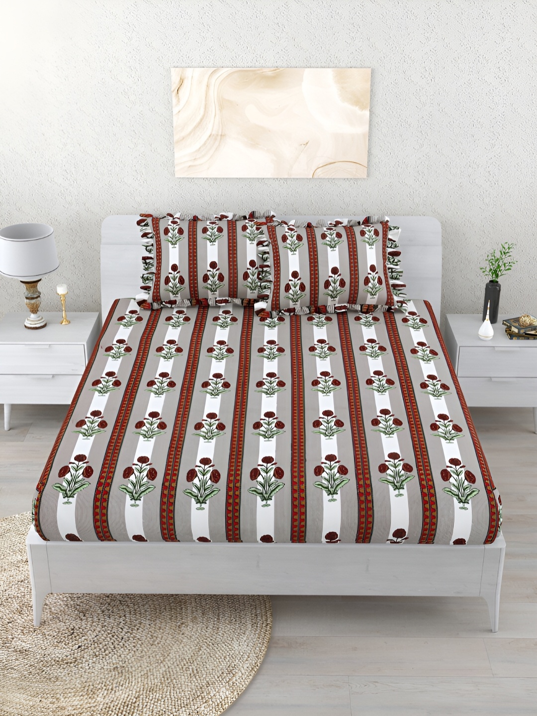 

Aura Grey & White Floral 260 TC Fitted King Bedsheet with 2 Pillow Covers