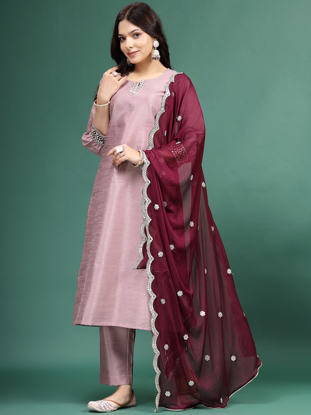 

Ramas Mirror Work Kurta With Trouser & Dupatta, Mauve