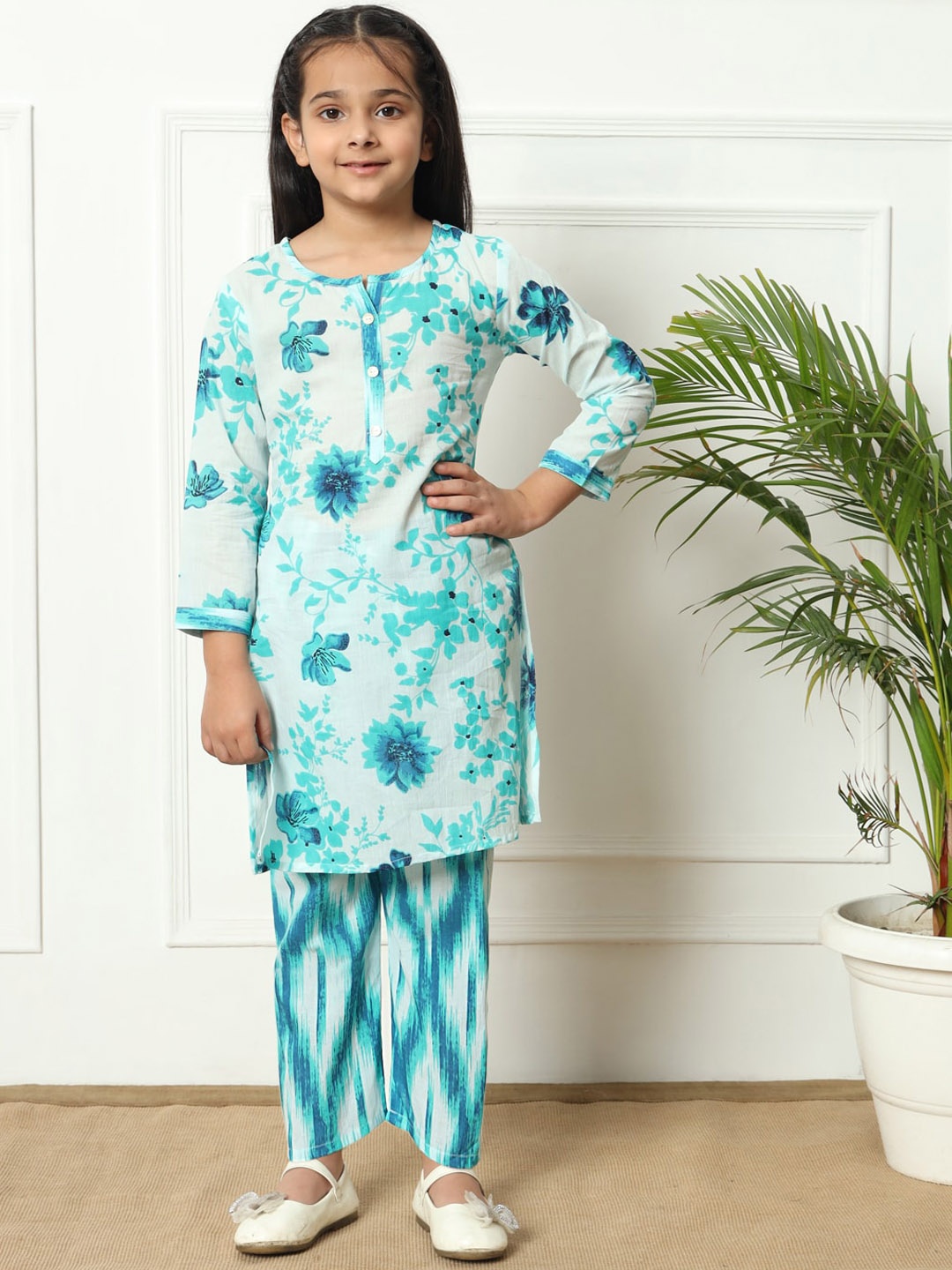 

Readiprint Girls Floral Printed Pure Cotton Kurta with Trouser, Turquoise blue