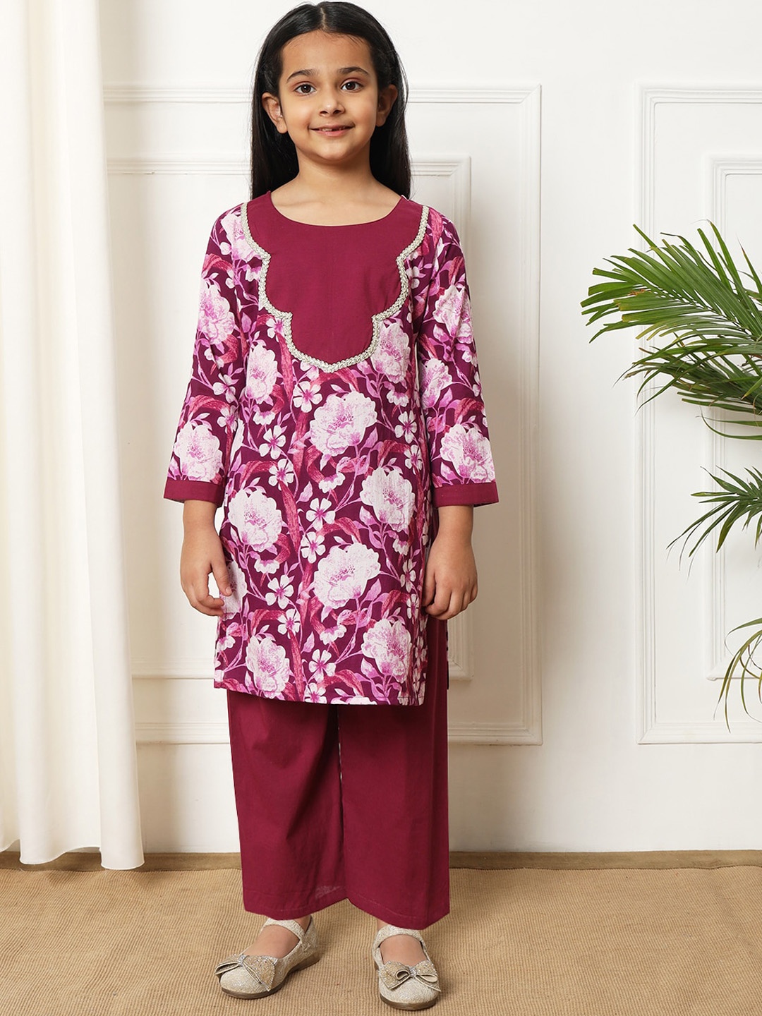 

Readiprint Fashions Girls Floral Printed Gotta Patti Pure Cotton Kurta With Palazzo, Violet