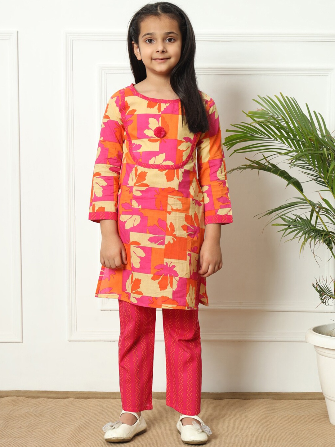 

Readiprint Girls Floral Printed Regular Pure Cotton Kurta with Trouser, Pink