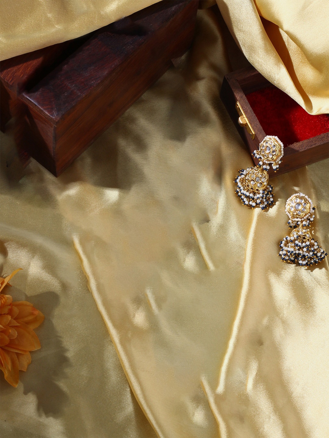 

DUGRISTYLE Gold-Plated Kundan & American Diamond Studded Contemporary Jhumkas