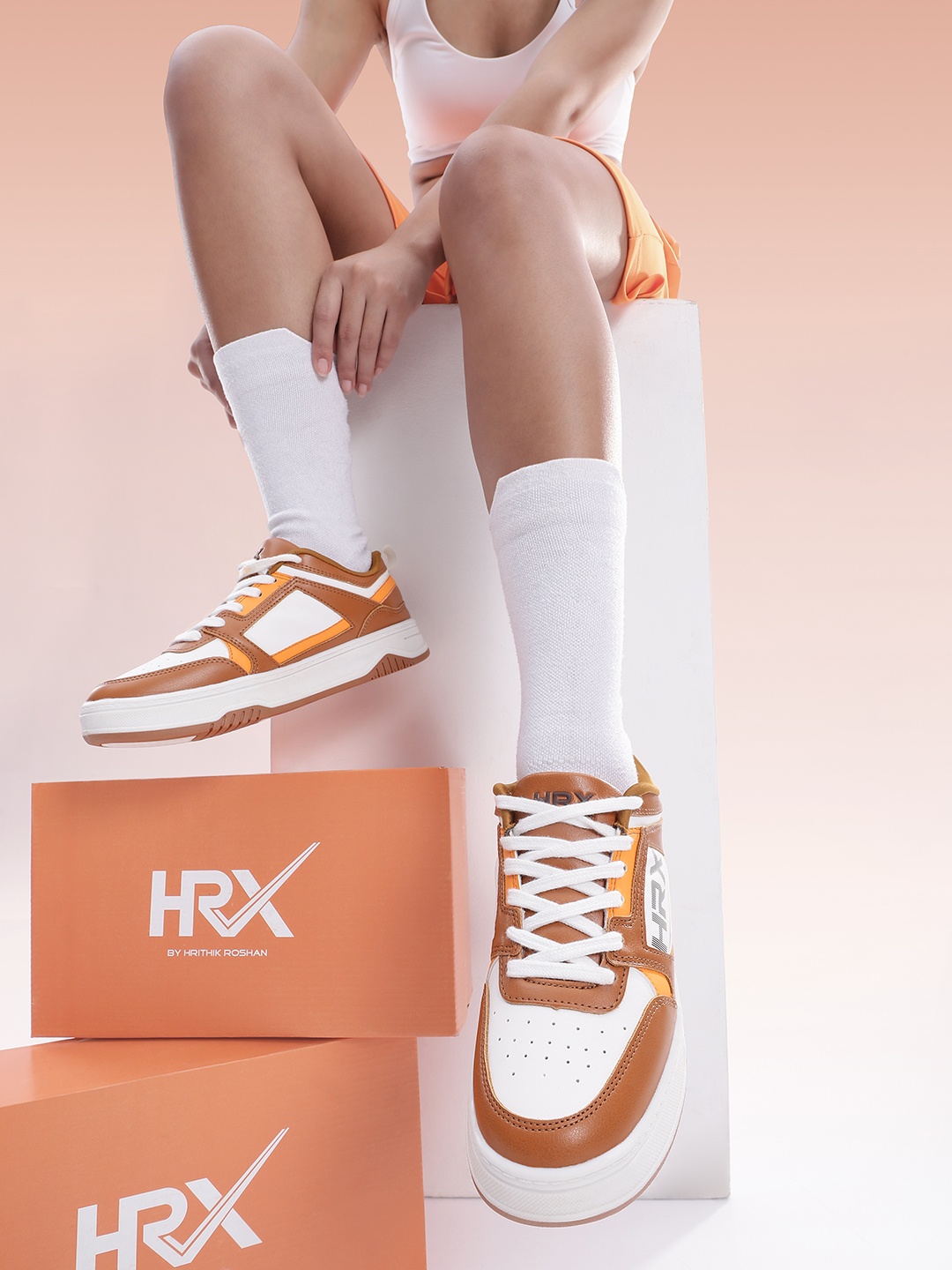 

HRX by Hrithik Roshan Women Colourblocked Sneakers, White