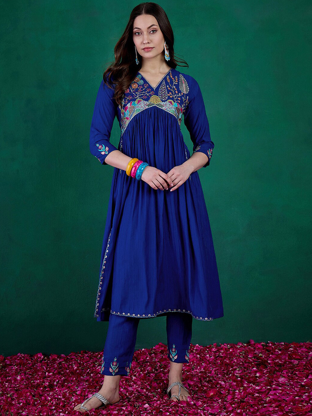 

Sangria Floral Embroidered Sequinned V-Neck Empire A-Line Kurta With Trousers, Blue