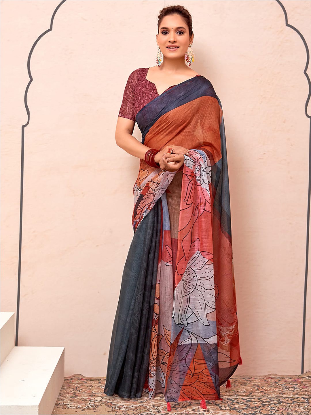 

KALINI Floral Silk Cotton Saree, Black