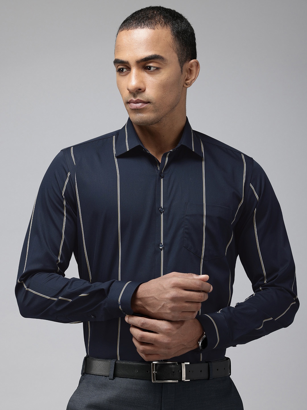 

Van Heusen Pure Cotton Slim Fit Striped Formal Shirt, Navy blue