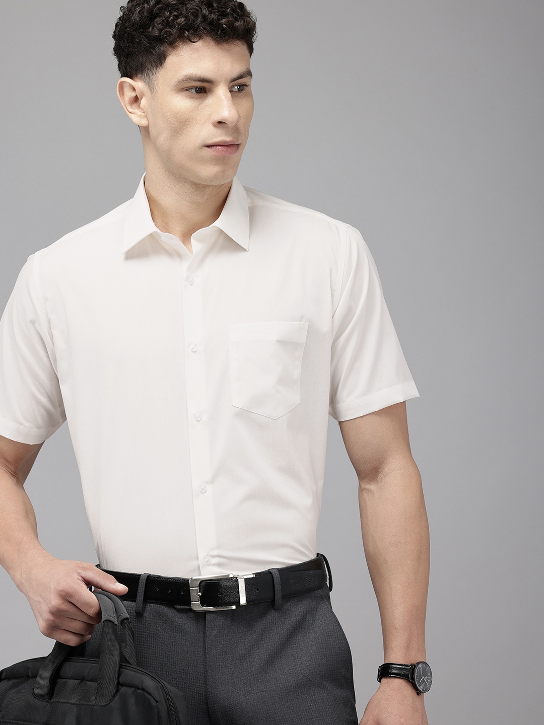 

Van Heusen Custom Opaque Formal Shirt, Off white
