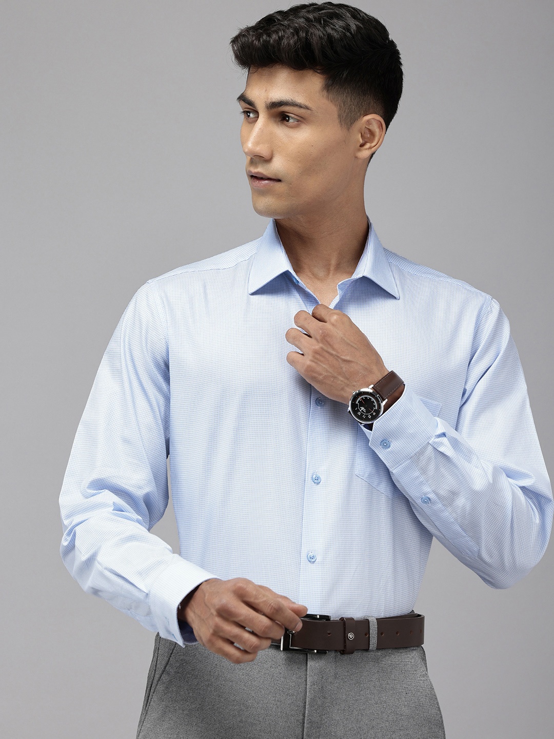 

Van Heusen Pure Cotton Custom Fit Self Design Opaque Formal Shirt, Blue