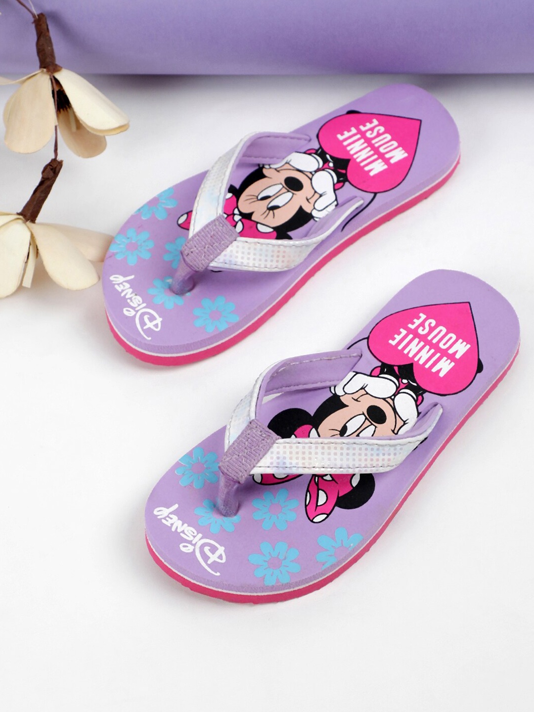 

Kids Ville Girls Minnie Printed Rubber Thong Flip Flops, Purple