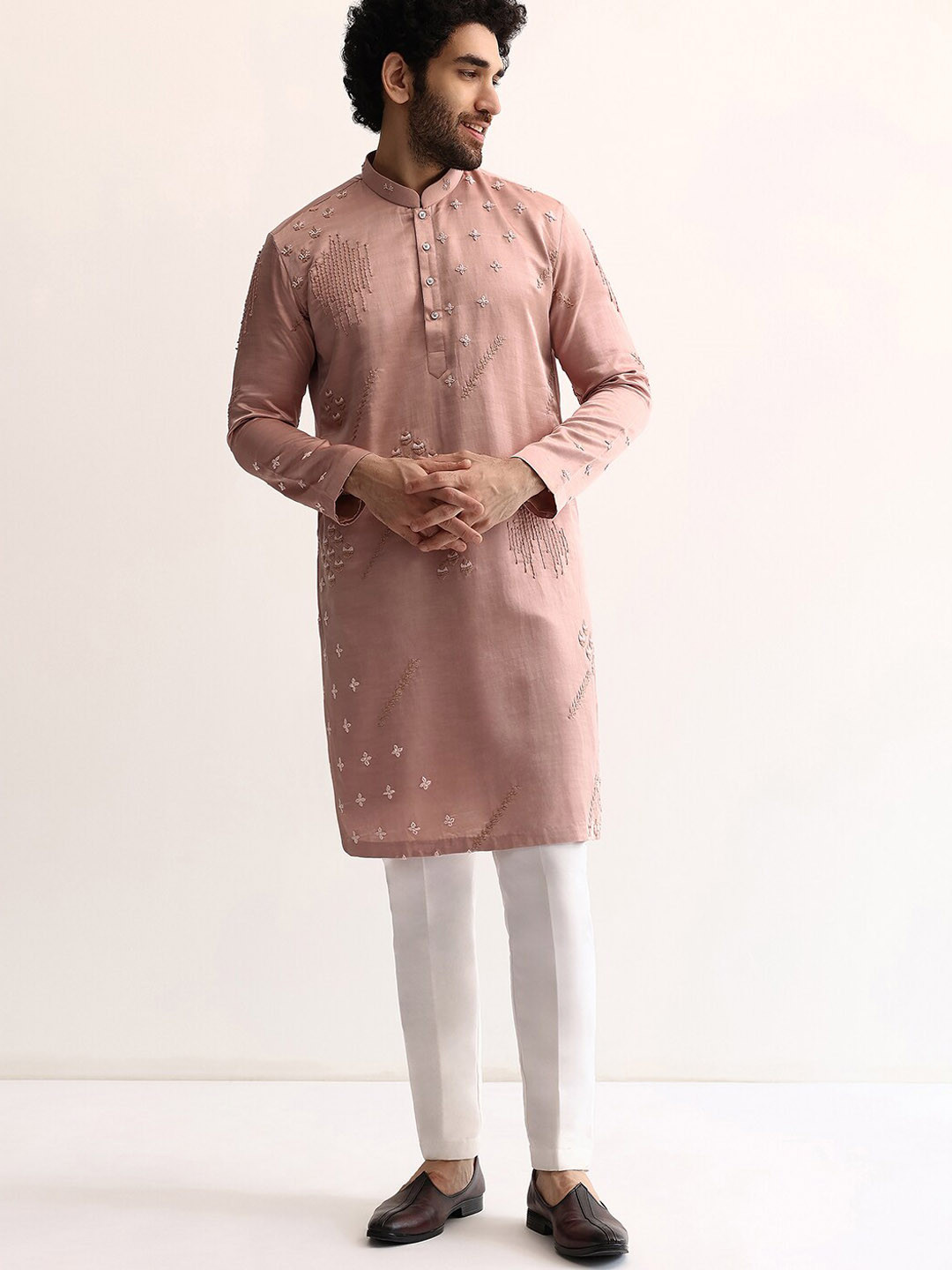 

KALKI Fashion Embroidered Mandarin Collar Regular Straight Kurta & Trousers, Pink