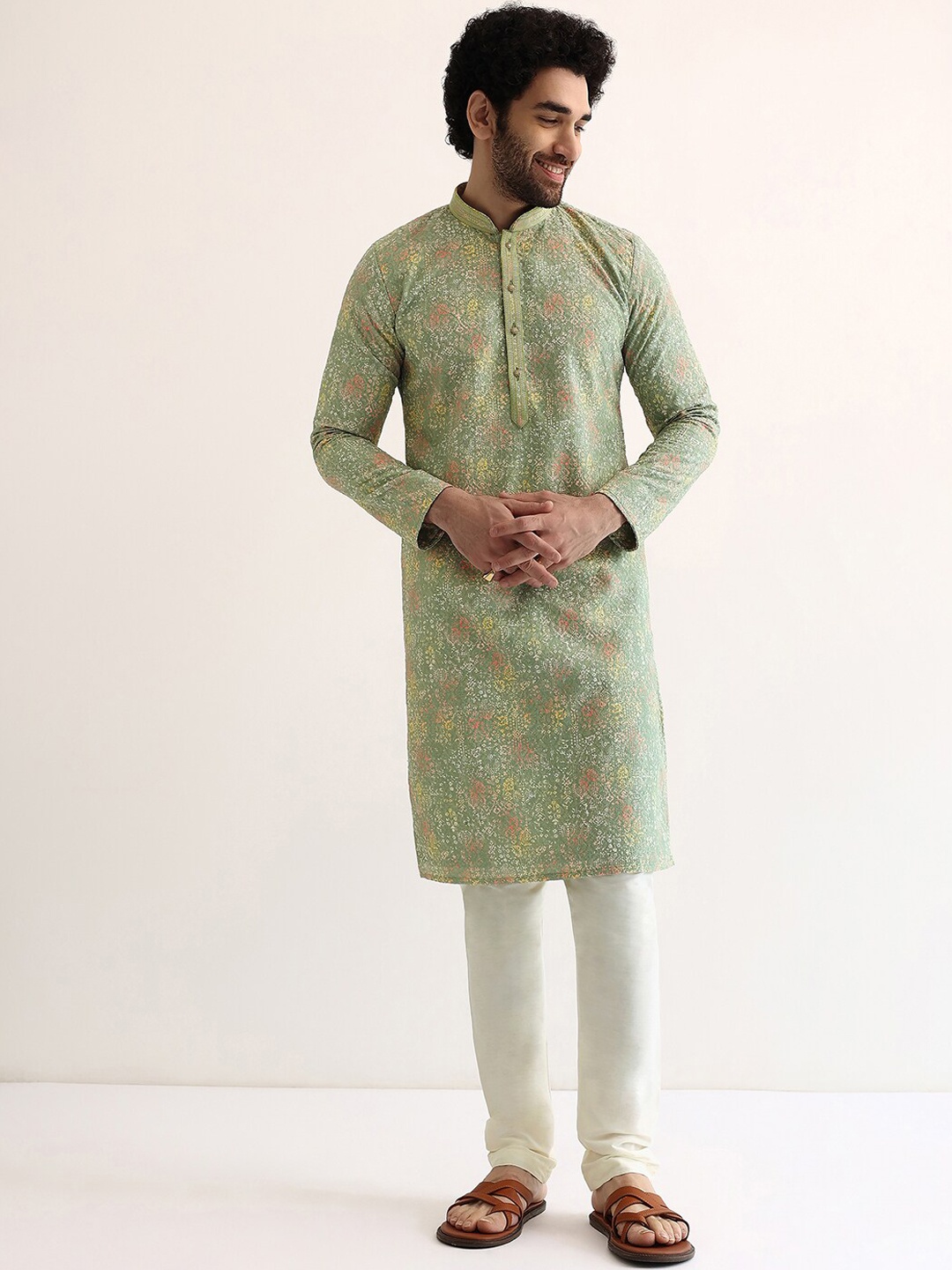

KALKI Fashion Floral Embroidered Sequinned Straight Kurta With Trousers, Green