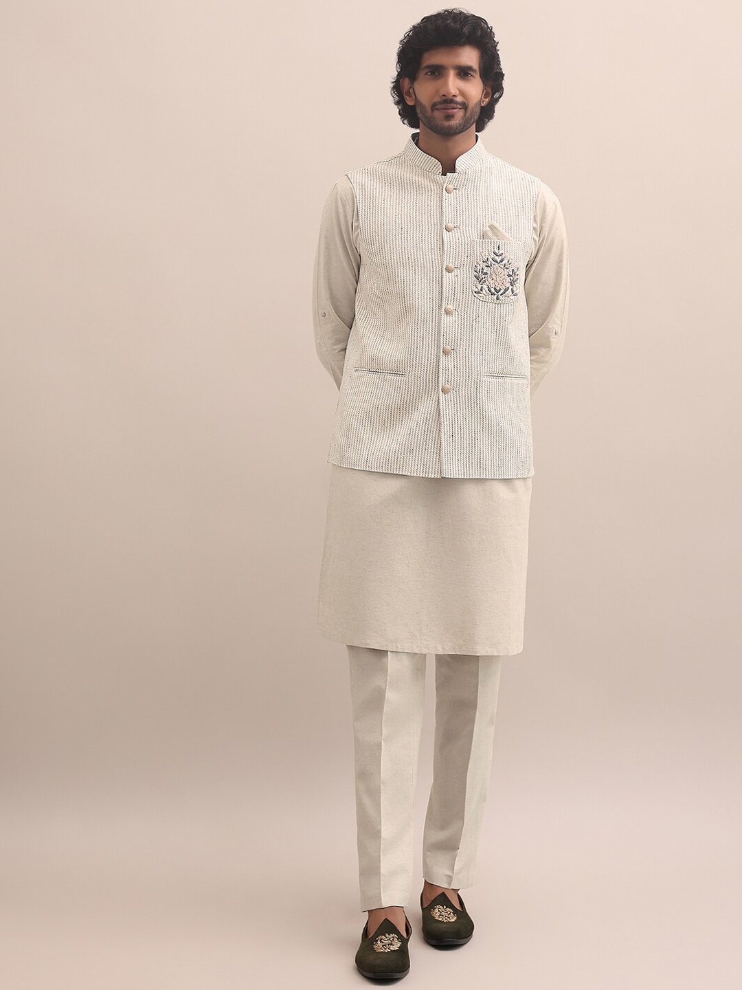 

KALKI Fashion Mandarin Collar Straight Kurta With Trousers With Jacket, White