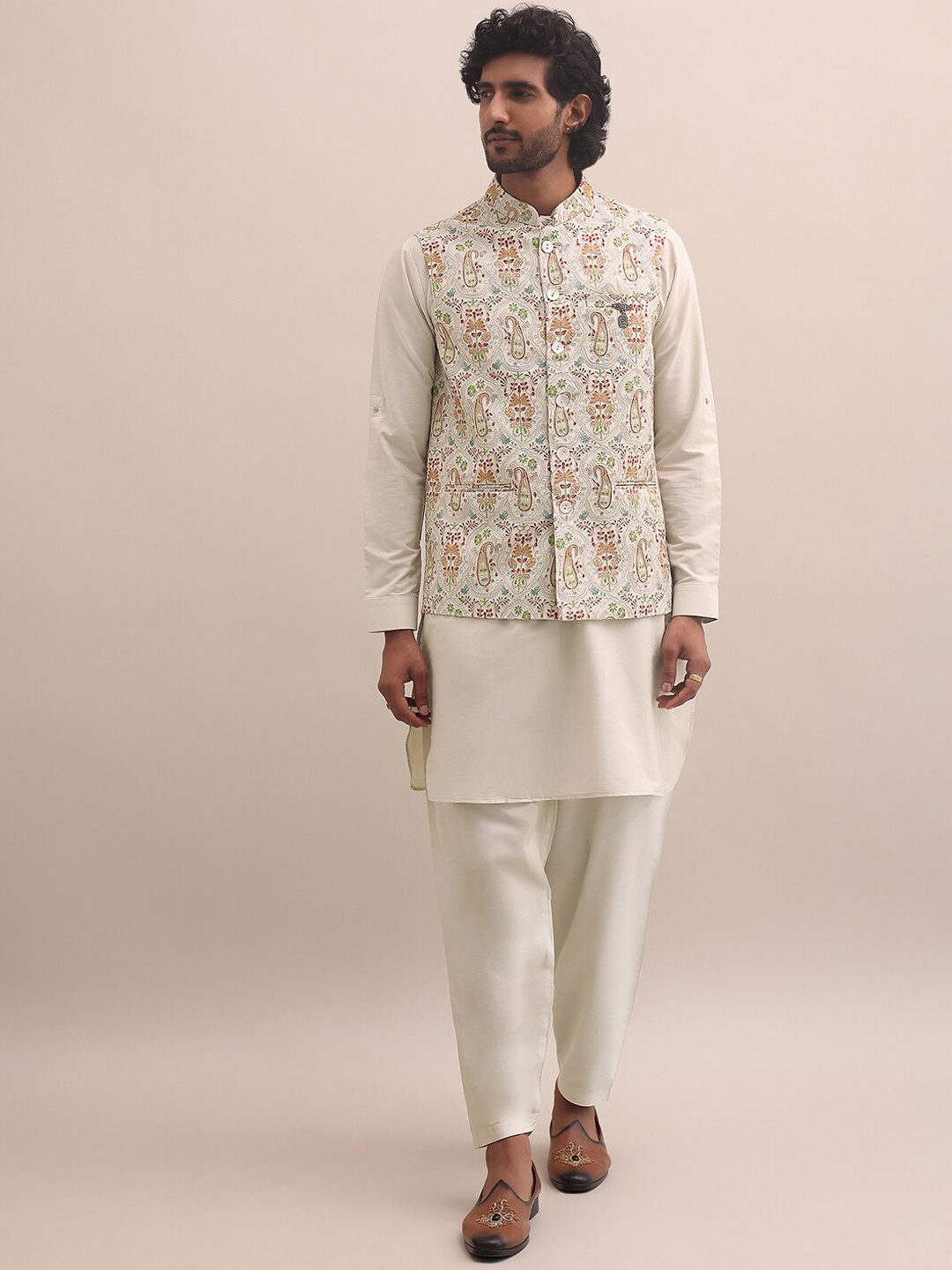 

KALKI Fashion Embroidered Regular Kurta With Pyjamas & Jacket Set, Beige