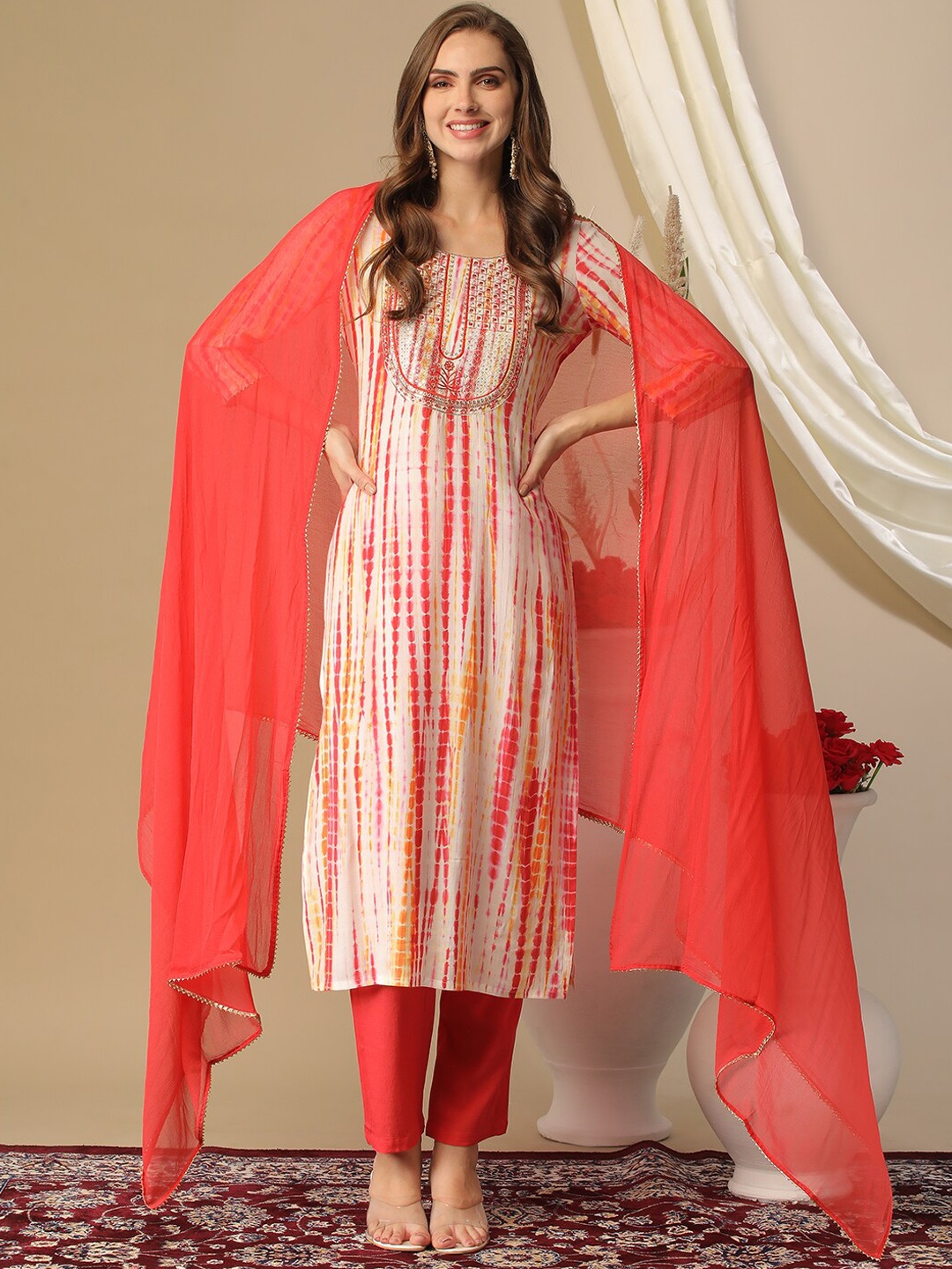 

GoSriKi Dyed Regular Thread Work Kurta ,Trousers & Dupatta, Red