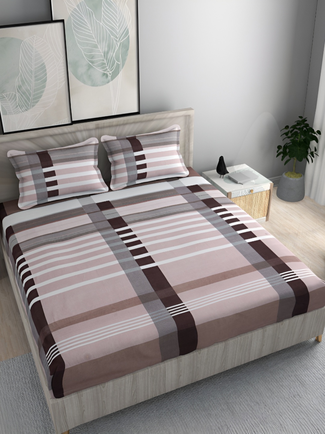 

FINE TEX WORLD Coffee Brown Geometric 210 TC Fitted King Bedsheet & 2 Pillow Covers