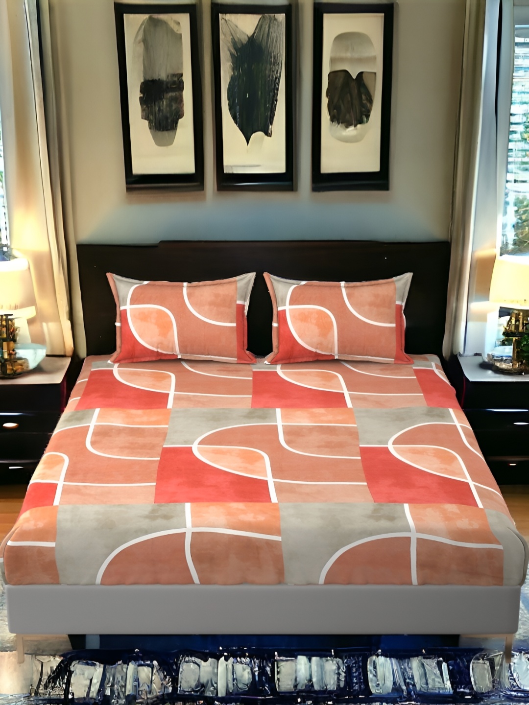 

FINE TEX WORLD Orange & White Geometric 210 TC Fitted King Bedsheet With 2 Pillow Covers