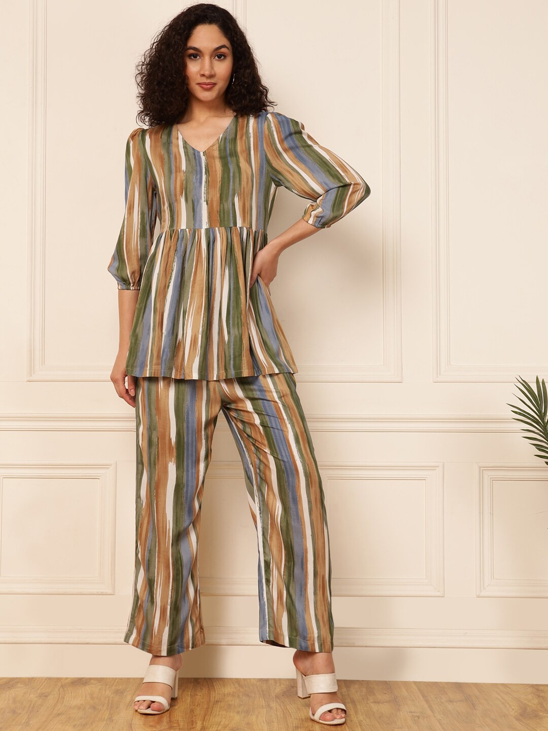 

DEEBACO Striped Top & Trousers, White