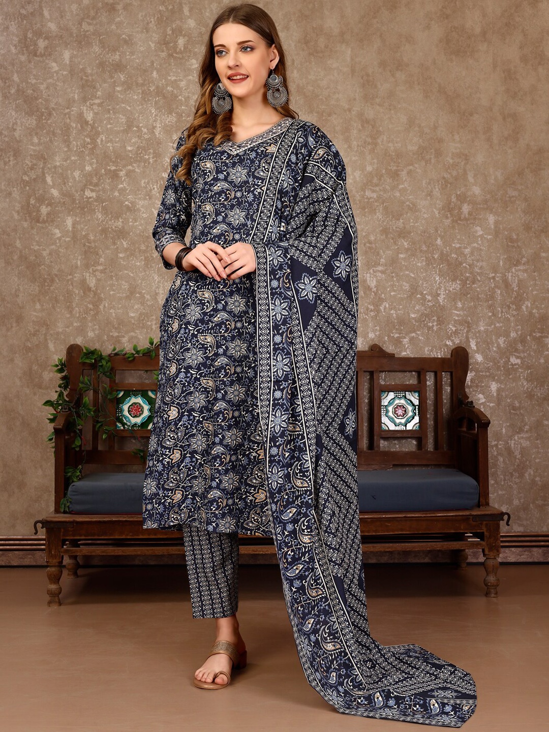 

KALINI Floral Printed Regular Kurta with Trousers & Dupatta, Blue