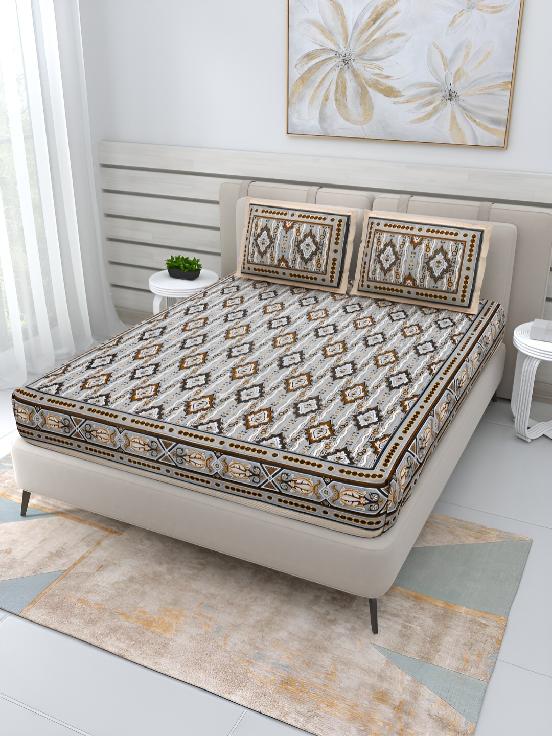 

PATRICKO Grey & White Floral 210 TC Queen Bedsheet with 2 Pillow Covers