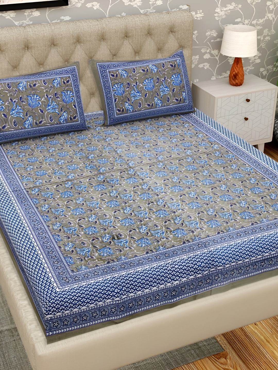 

PATRICKO Grey & Blue Floral Cotton 330 TC King Bedsheet with 2 Pillow Covers