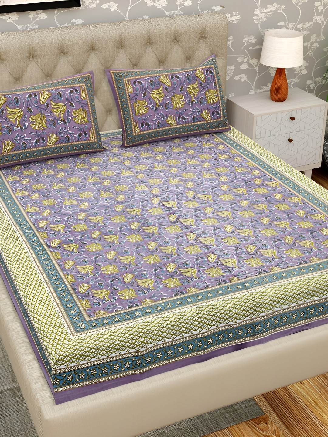 

PATRICKO Purple & Green Floral 330 TC Cotton King Bedsheet With 2 Pillow Covers