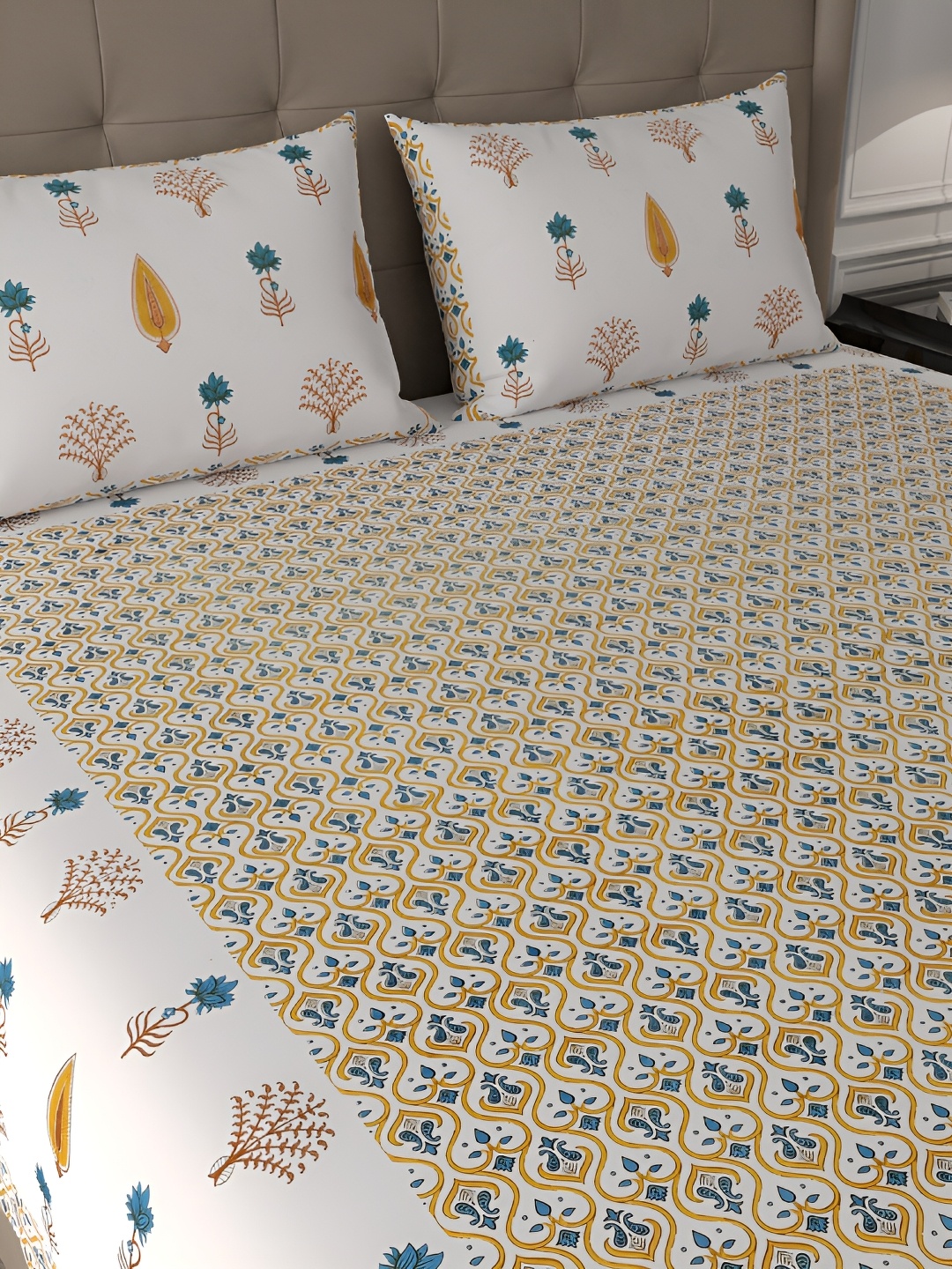 

PATRICKO Yellow Floral Cotton 400 TC King Size Double Bedsheet with 2 Pillow Covers