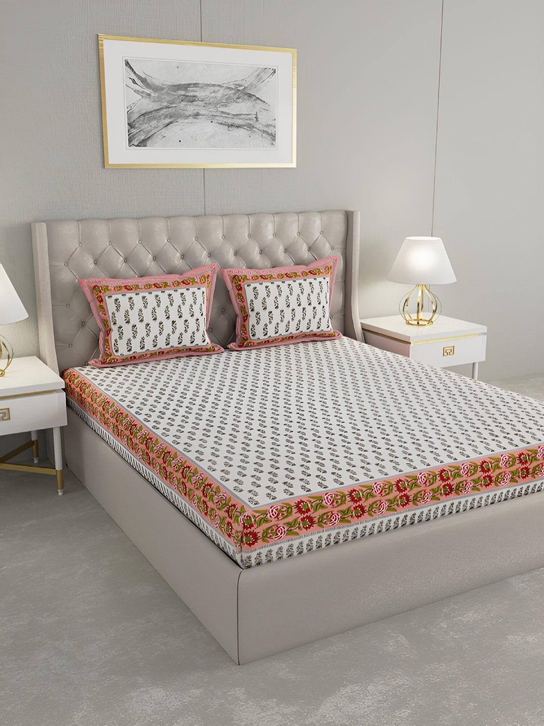 

PATRICKO White & Black Geometric 400 TC King Bedsheet with 2 Pillow Covers