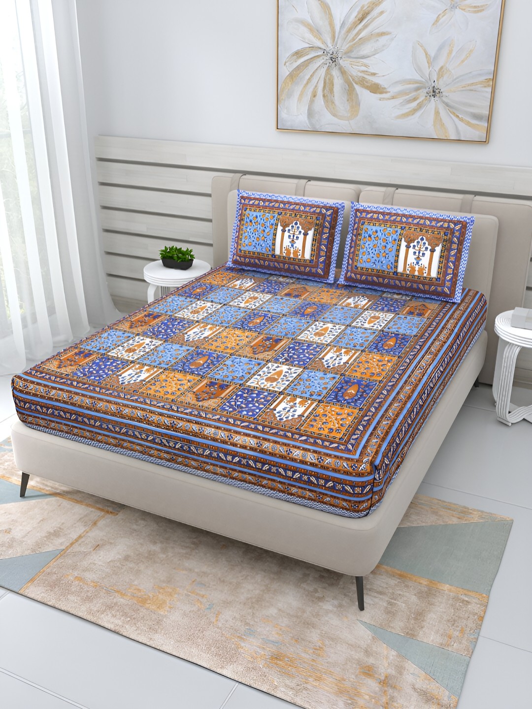 

PATRICKO Blue & White Floral 210 TC Cotton Queen Bedsheet With 2 Pillow Covers