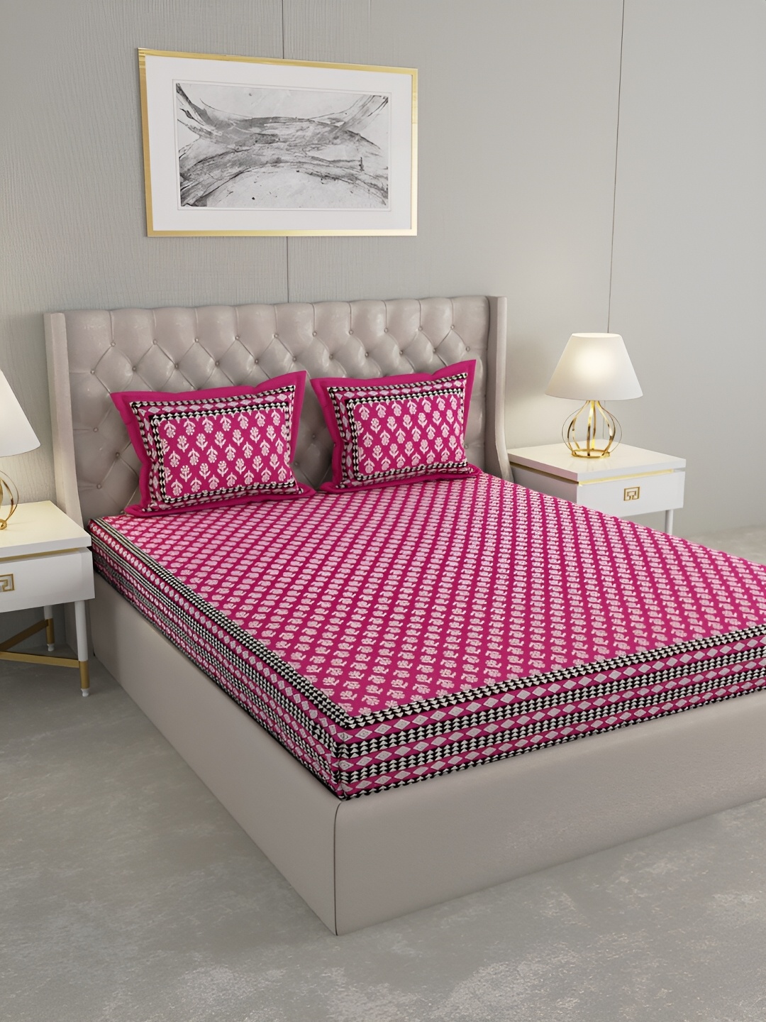 

PATRICKO Purple & White Floral Cotton 330 TC King Bedsheet With 2 Pillow Covers