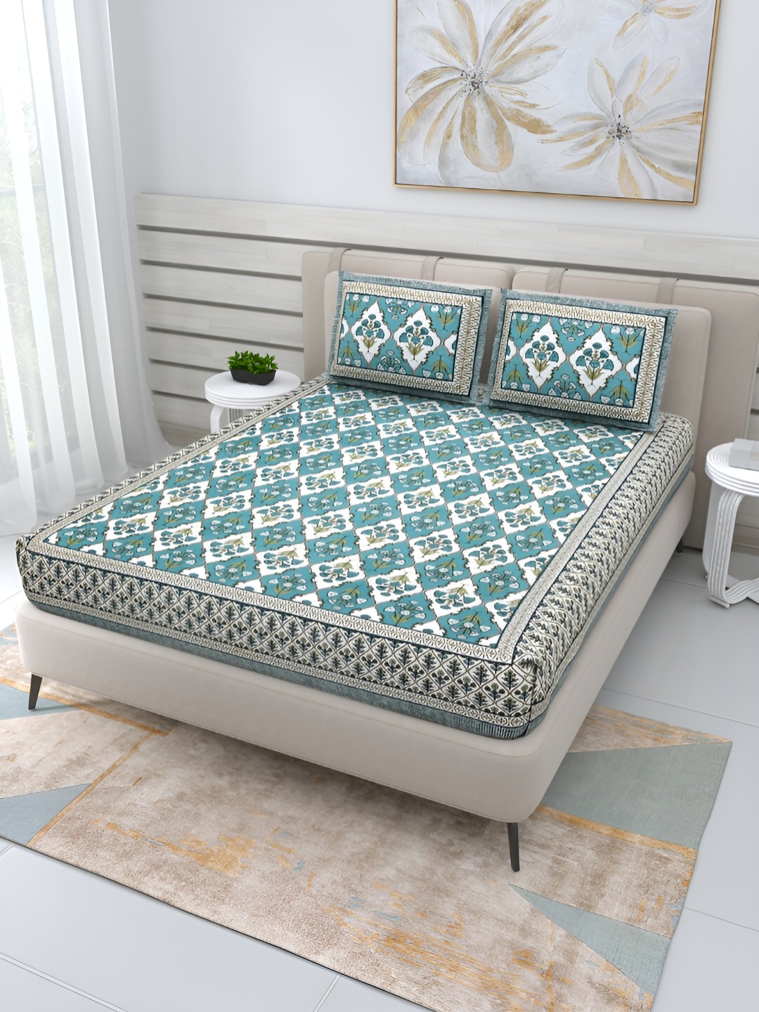 

PATRICKO Blue & White Floral 210 TC Cotton Queen Bedsheet with 2 Pillow Covers