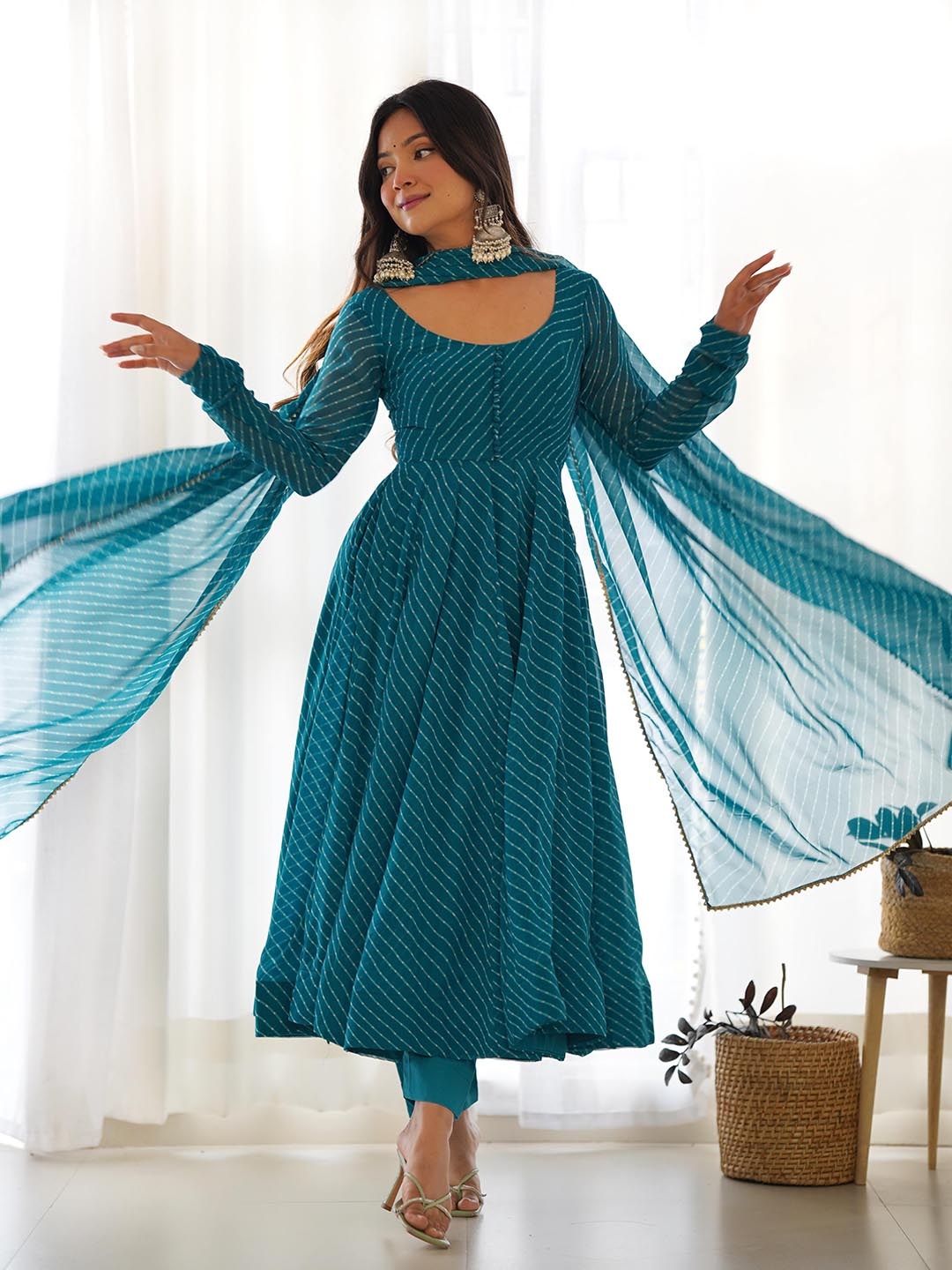 

LABELKBBRAND Round Neck Leheriya Striped Empire Gotta Patti Anarkali Kurta Set, Blue