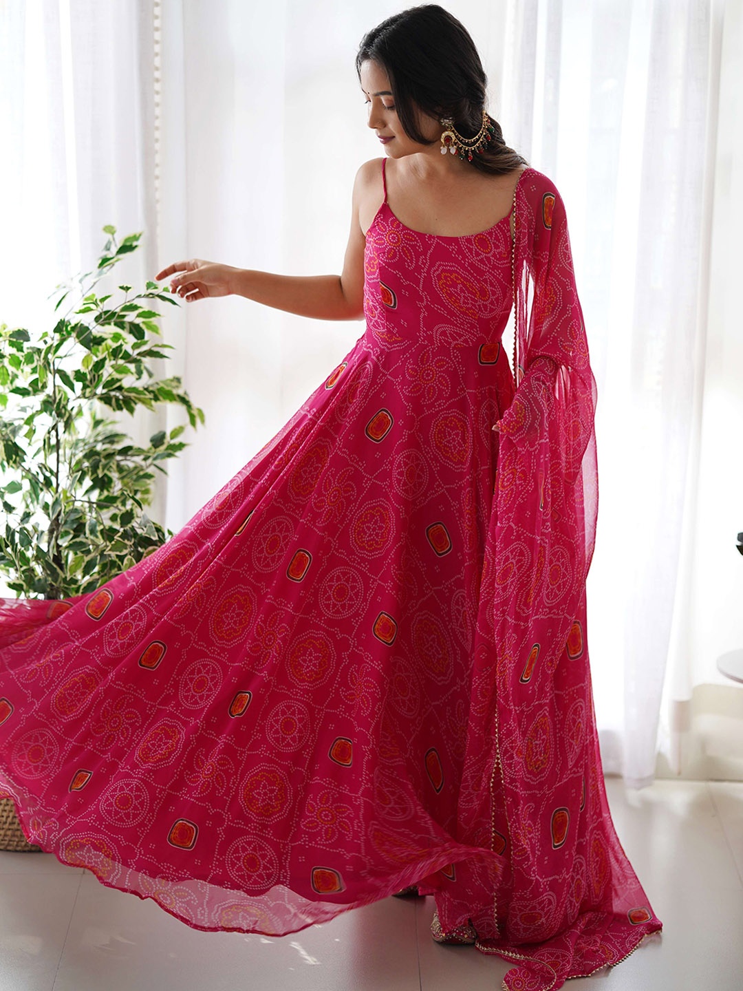 

LABELKBBRAND Shoulder Straps Bandhani Printed Empire Silk Chiffon Anarkali Kurta Set, Pink