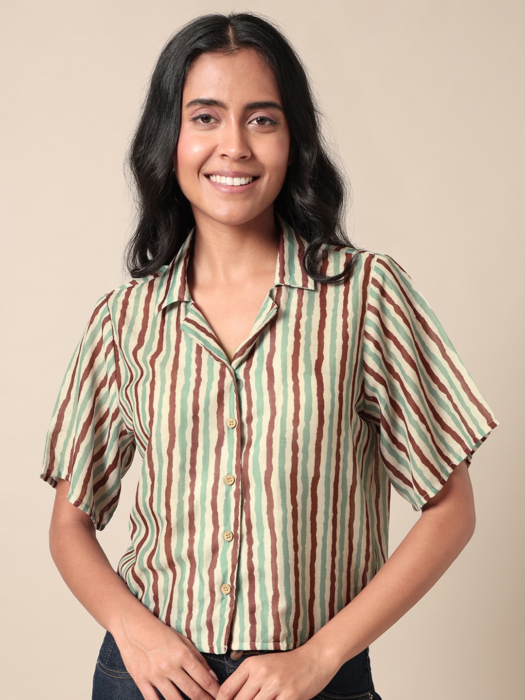 

Saaki Vertical Striped Notched Collar Cotton Opaque Casual Shirt, Green