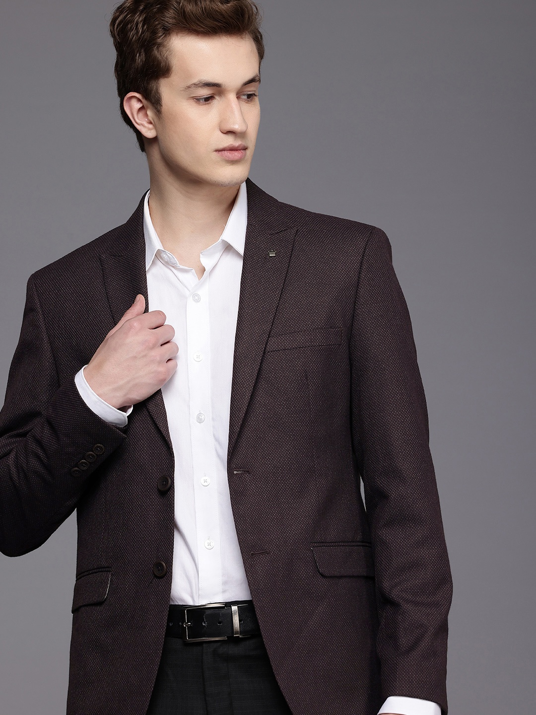 

Louis Philippe Slim Fit Self Design Single-Breasted Formal Blazer, Brown